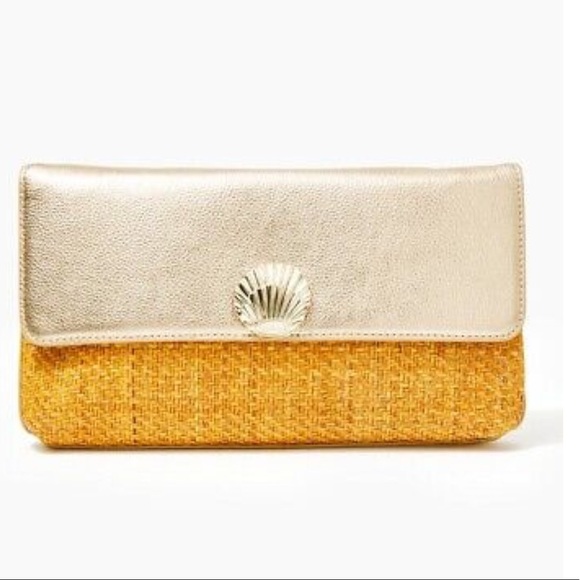 Lilly Pulitzer Handbags - Lilly Pulitzer Cheyenne Clutch straw/gold
